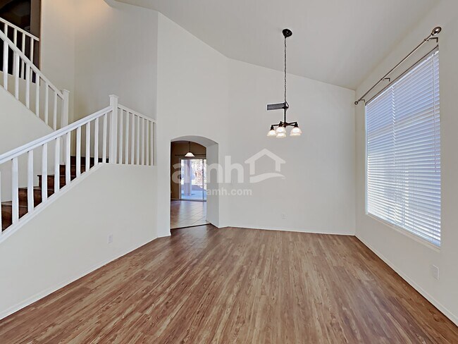 Foto del edificio - 4524 E Peach Tree Drive