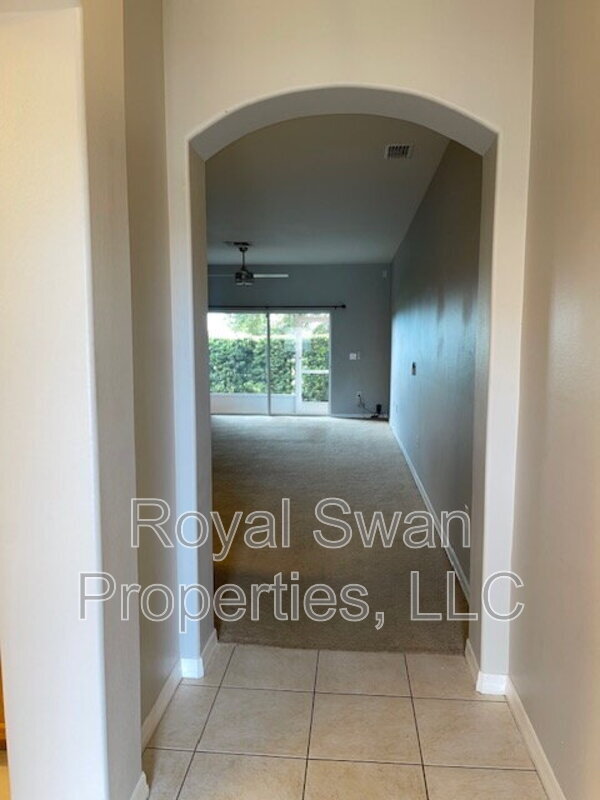 Foto del edificio - 4217 Winding Vine Dr