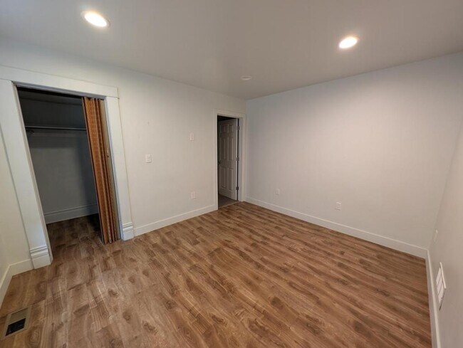 Foto del edificio - 421 Pine St