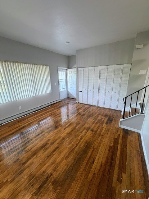 Foto del edificio - 351 Mill Rock Rd