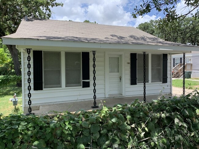 Photo - 138 Watson St House