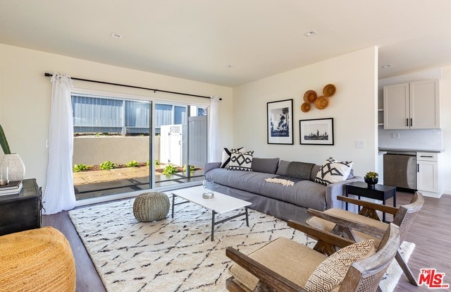 Foto del edificio - 6465 Sycamore Meadows Dr