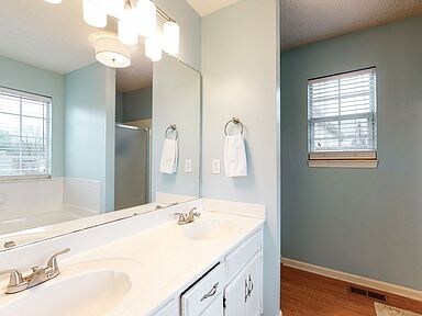 Building Photo - 3164 Huelani Pl