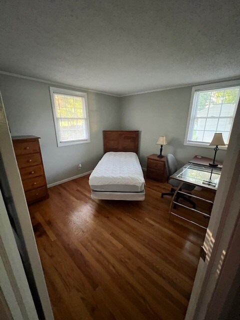Foto principal - 240 Greenaway Dr