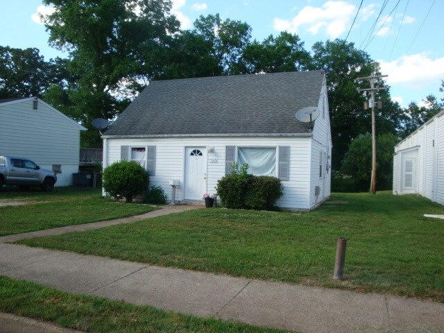 Foto del edificio - 208 Manassas Dr