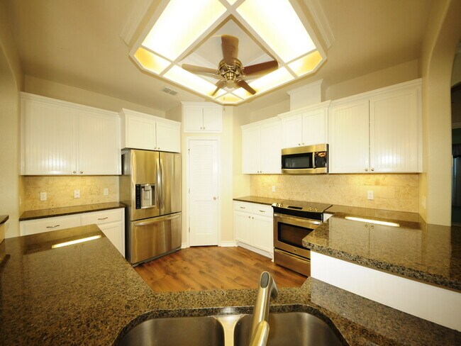 Foto del edificio - 15309 E Chesapeake