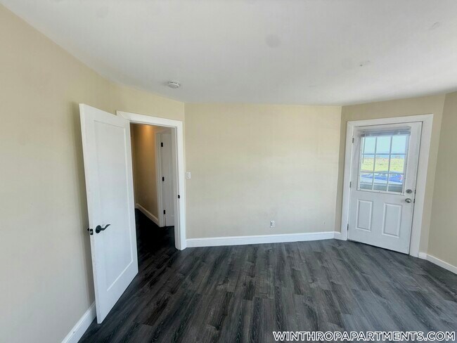 Foto del edificio - 87 Winthrop Shore Dr