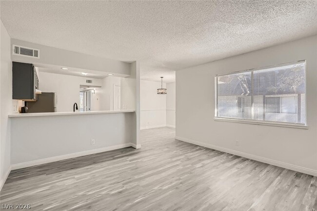Building Photo - 4364 Tara Ave