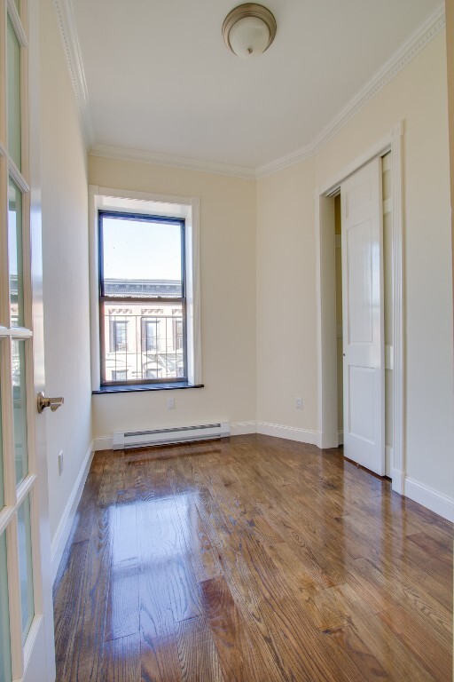 Foto del edificio - 15 W 103rd St