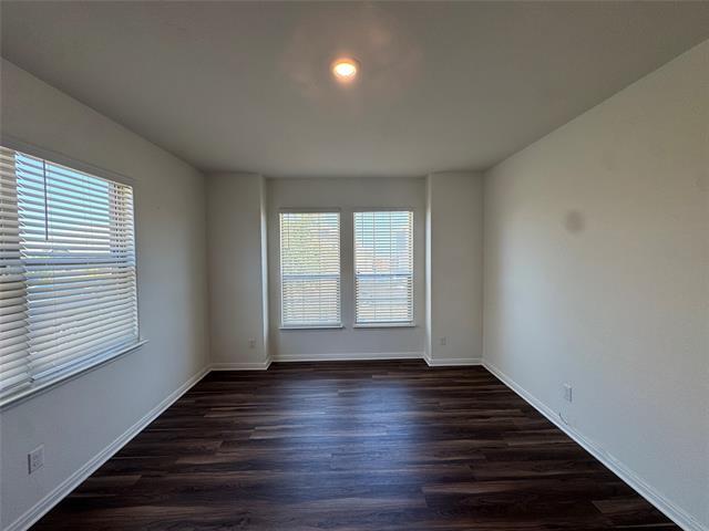 Foto del edificio - 7512 Noble Oaks Dr
