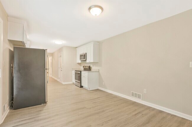 Foto del edificio - 1732 Virginia Cir