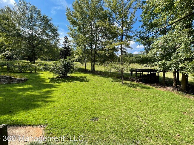 Foto del edificio - 3 br, 2 bath House - 280 Ensminger Rd