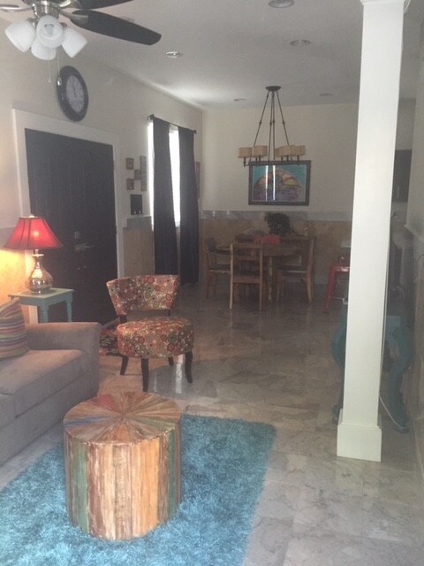 Foto del edificio - 1028 Whitehead St