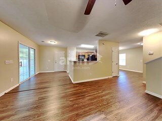 Foto del edificio - 112 Kilpatrick Ct
