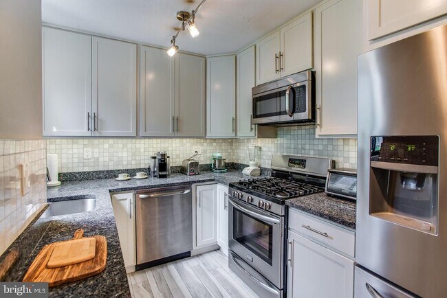 Foto del edificio - 2201 L St NW