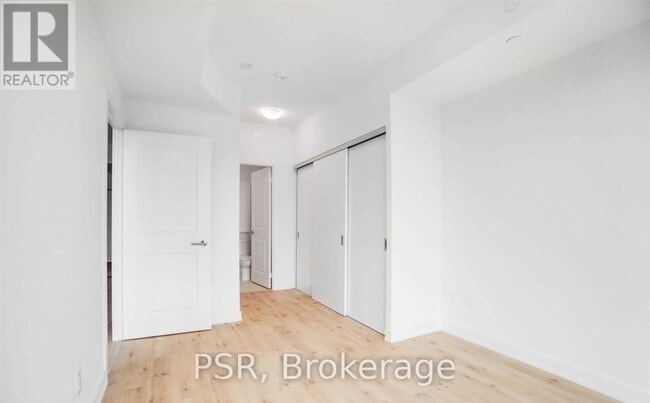 Building Photo - 2799 Kingston Rd