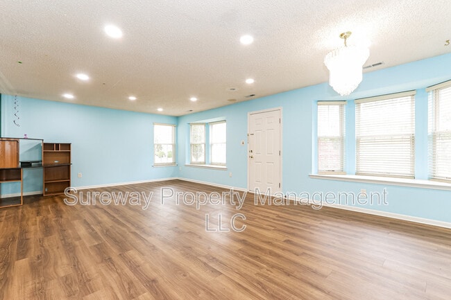 Building Photo - 1 Elkington Dr