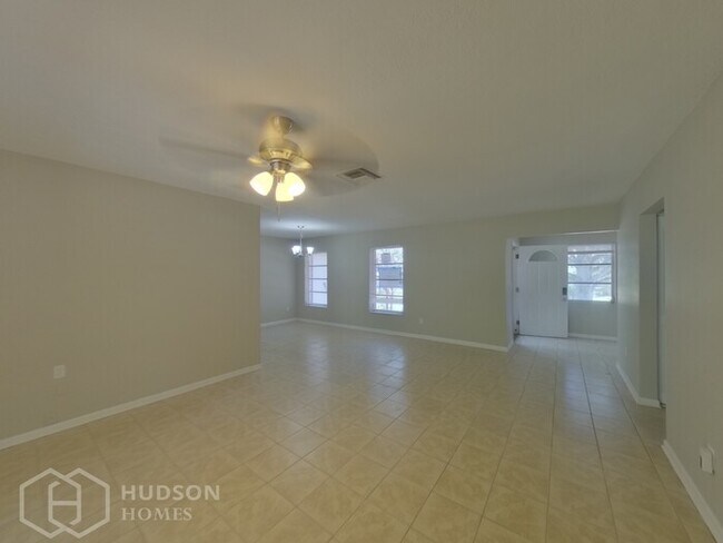 Foto del edificio - 7035 Fairlawn St