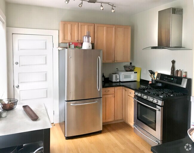 Building Photo - 29 Wachusett Ave