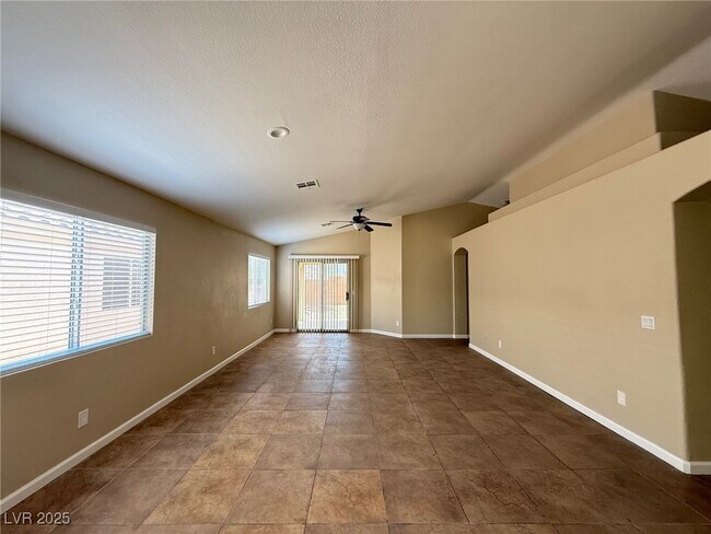 Foto del edificio - 4905 Athens Bay Pl