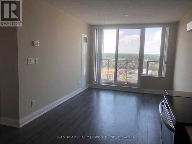 Building Photo - 1-2101 Uptown Dr