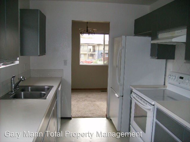 Foto del edificio - 4 br, 2.5 bath House - 204 W. Nelson Rd