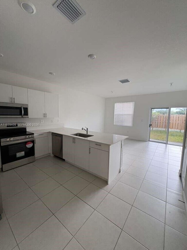 Foto del edificio - 29240 SW 163rd Ct