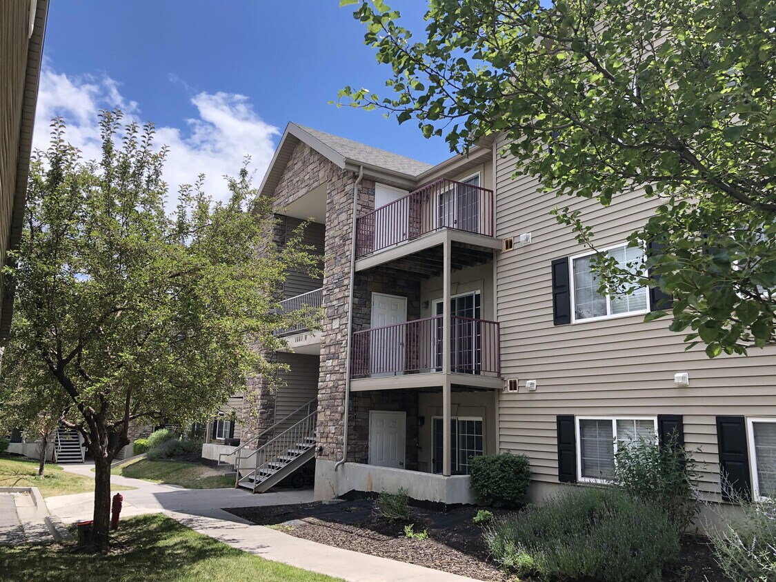 Primary Photo - 1661 Westbury Way