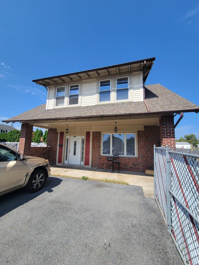 Primary Photo - 4909 Kutztown Rd