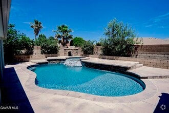 Building Photo - 43632 Colony Dr