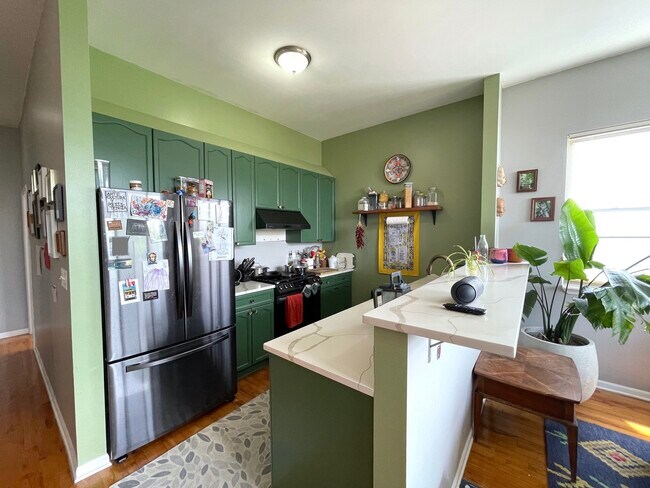 Foto del edificio - 6225 S Kenwood Ave