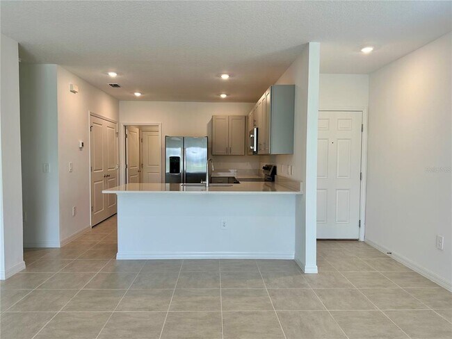 Foto del edificio - 534 Wayland Dr