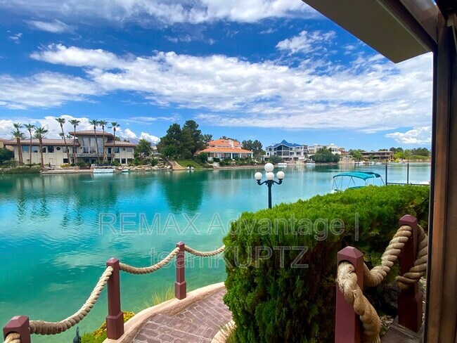 Building Photo - 3013 W Waterside Cir