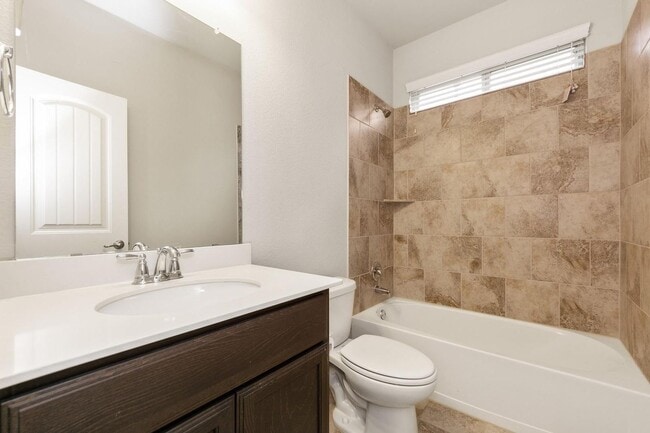 Building Photo - Stunning two-story home in the coveted Villages of Melissa community.