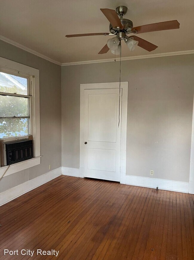 Foto del edificio - 1 br, 1 bath House - 2310 Scovell  Unit B