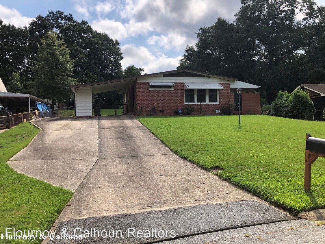Primary Photo - 3 br, 1 bath House - 1010 Piedmont Drive