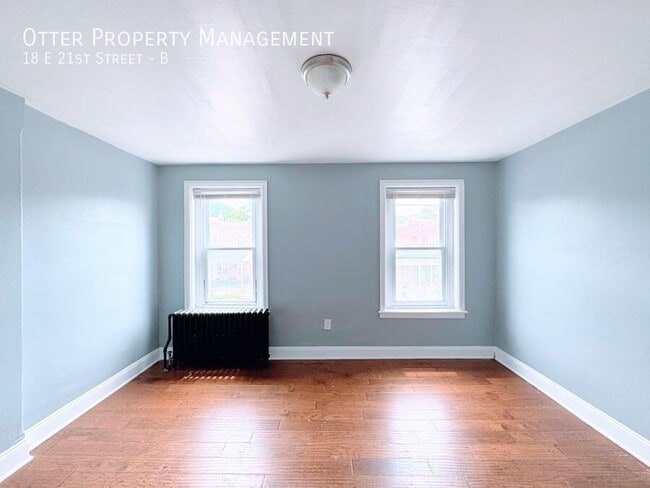 Foto del edificio - 18 E 21st St