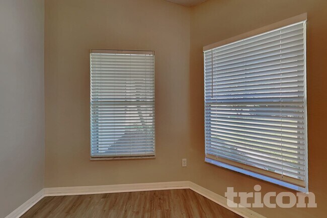Foto del edificio - 3111 Buckeye Point Dr