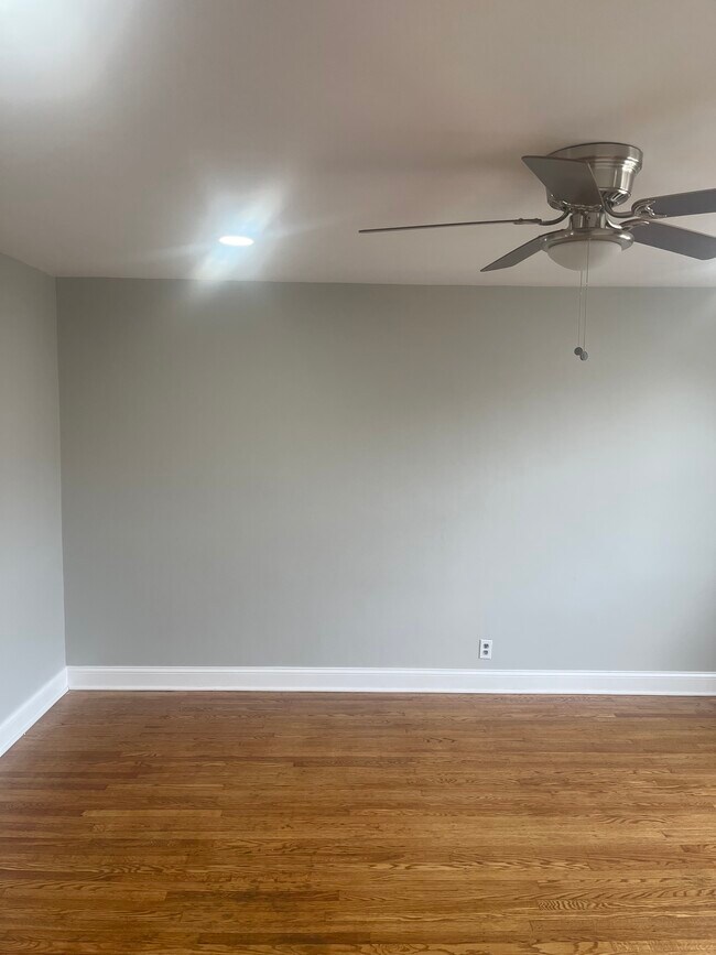 Foto del edificio - 6320 Gardenia St