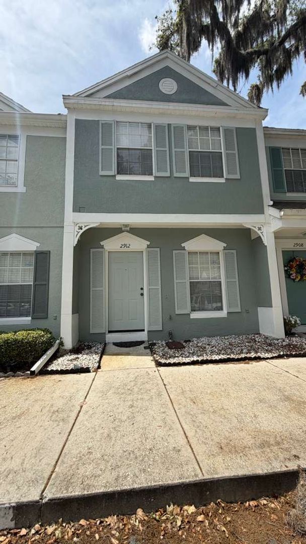 Foto del edificio - 2912 Woodlands Park Ct