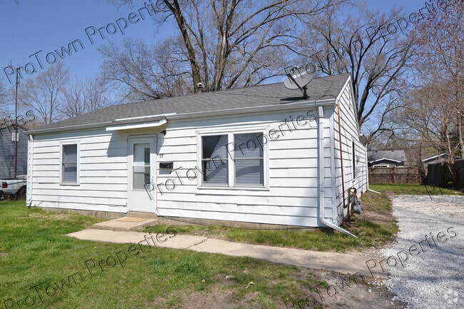 Building Photo - 117 Edison Rd