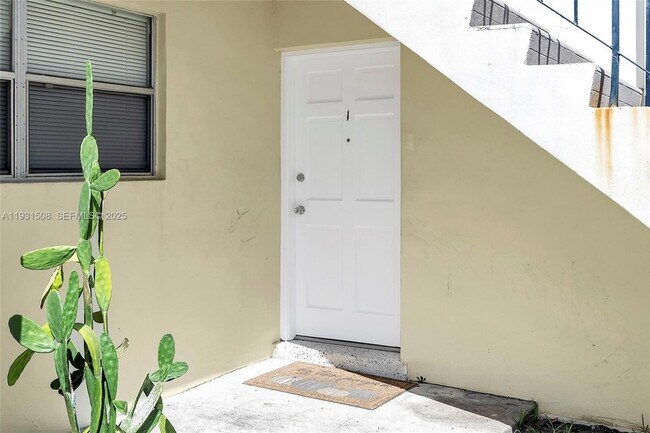 Foto del edificio - 644 SW 10th St