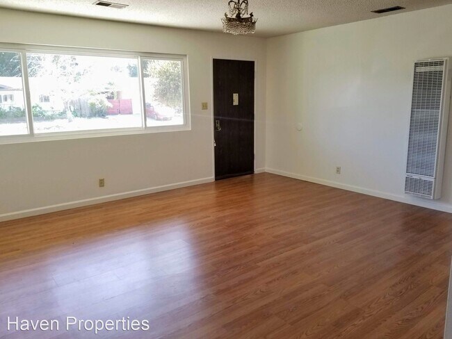 Building Photo - 3 br, 1 bath House - 1774 Pereira Dr.