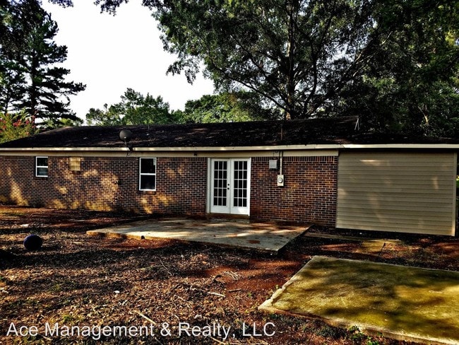 Building Photo - 3 br, 1 bath House - 108 Hillside Dr SW