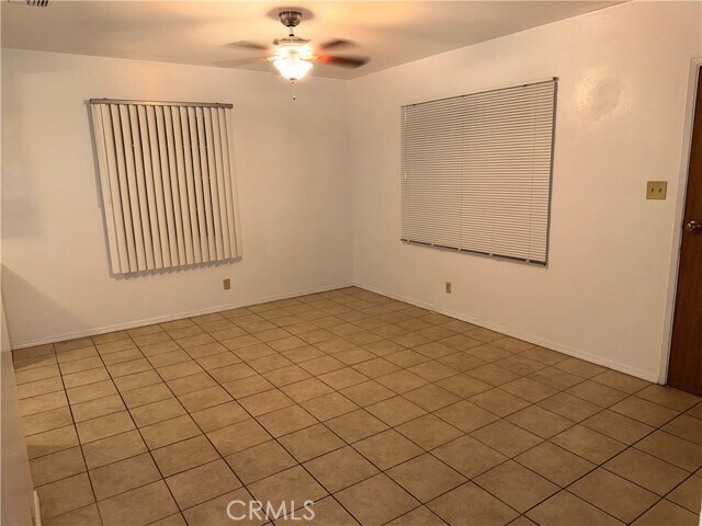 Foto del edificio - 843 W Walnut Ave