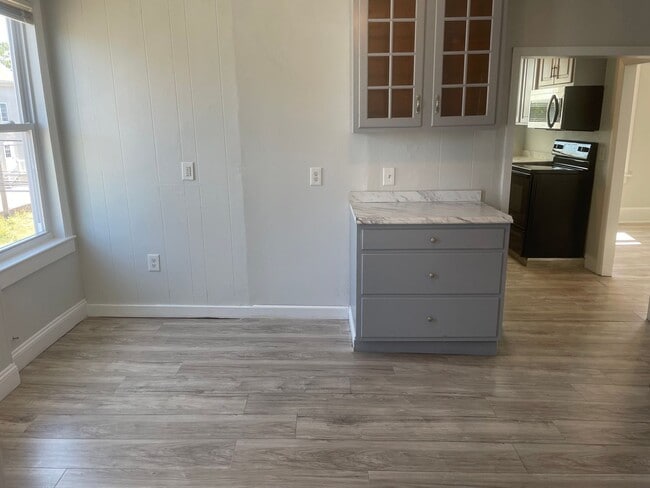 Foto del edificio - 21 Kenyon Ave