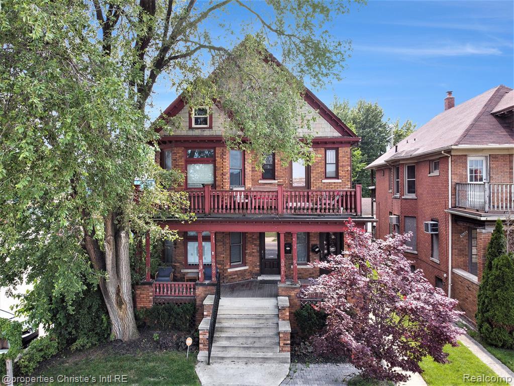 Primary Photo - 5031 Trumbull St