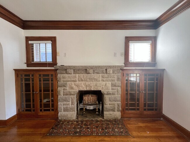 Foto del edificio - SEE IT NOW: Beautiful 3-Bedroom Bungalow i...