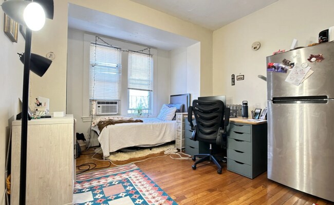 Foto del edificio - 72 Strathmore Rd