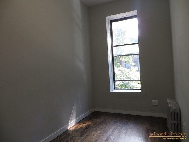 Building Photo - 211 Jefferson Ave